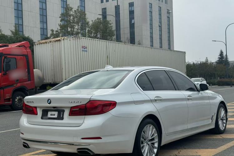 Used BMW 5 Series 2019 Facelifted 525Li Luxury Package
