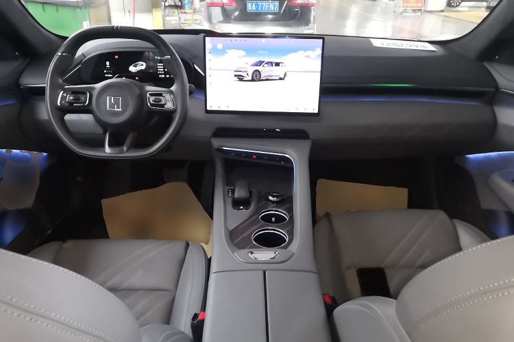 Used Zeekr 001 2025 WE Edition 100 kWh Rear-Wheel Drive