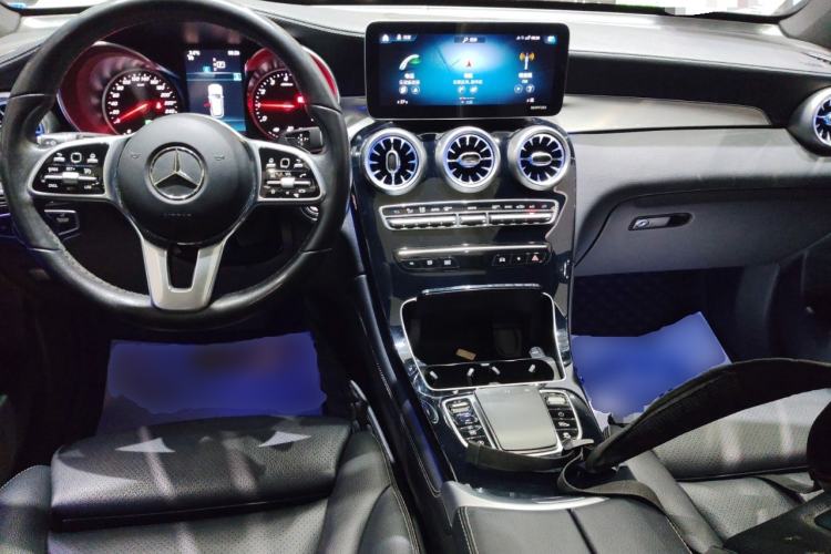 Used Mercedes-Benz GLC 2020 GLC 260 L 4MATIC Dynamic Model
