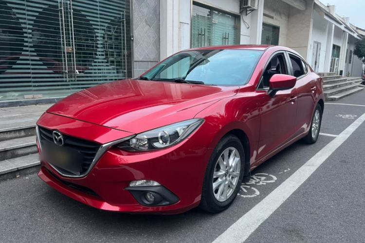Used Mazda Mazda 3 Axela 2016 Sedan 1.5L Automatic Luxury Model