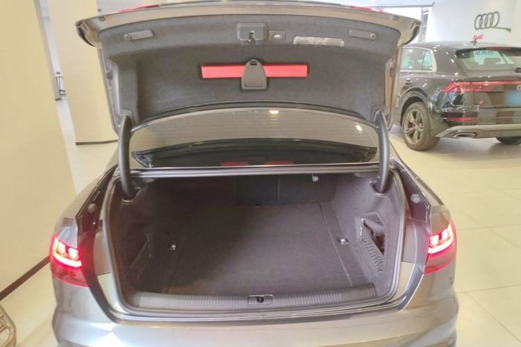 Used Audi A4L 2024 40 TFSI Luxury Dynamic Edition
