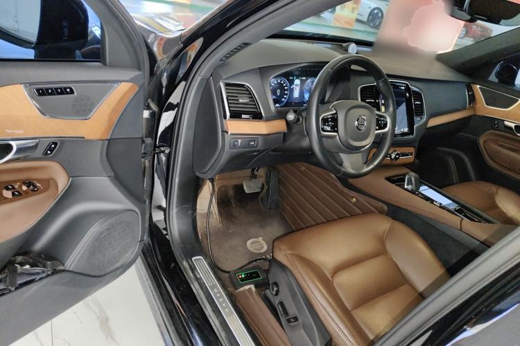 Used Volvo XC90 2022 B6 Zhiyi Luxury Edition 7-Seater
