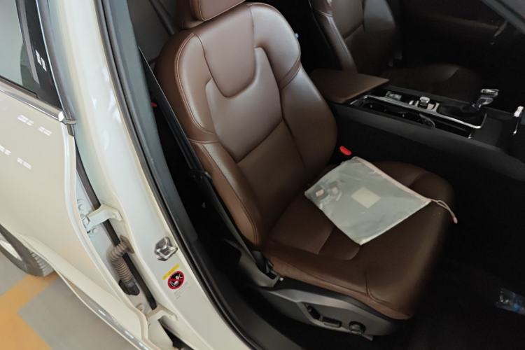 Used Volvo XC60 2021 T5 4x4 Smart Luxury Edition