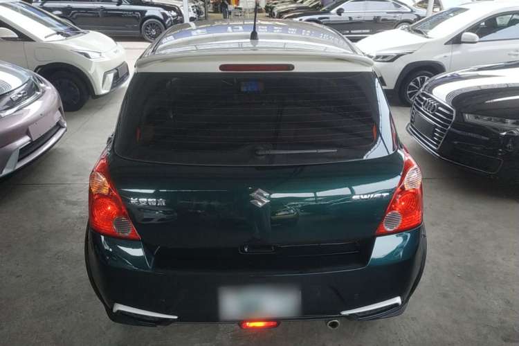 Used Suzuki Swift 2016 1.5L Automatic Fashionable Coolplay Edition
