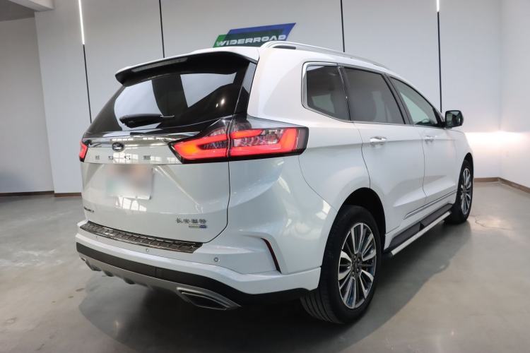 Used Ford Edge 2021 PLUS EcoBoost 245 Two-Wheel-Drive Titanium 7-Seater
