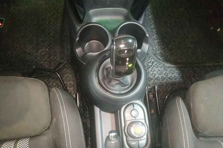 Used  MINI 2019 1.5T COOPER Racing Driver
