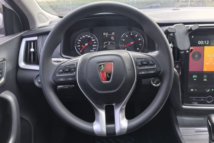 Used Roewe i6 2020 PLUS 1.6L CVT 4G Connected Glory Flagship Edition