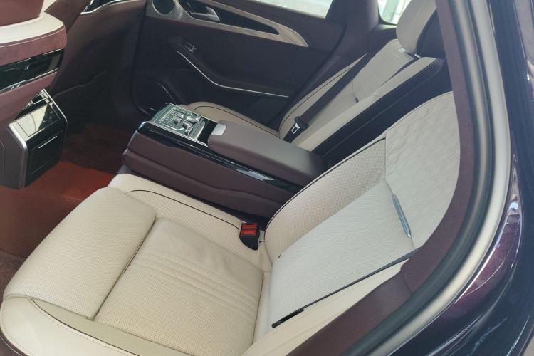 Used Hongqi H9 2020 2.0T Smart Connect Flagship Edition
