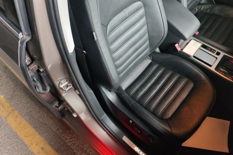 Used Volkswagen Passat 2015 1.8TSI DSG Prestige Edition
