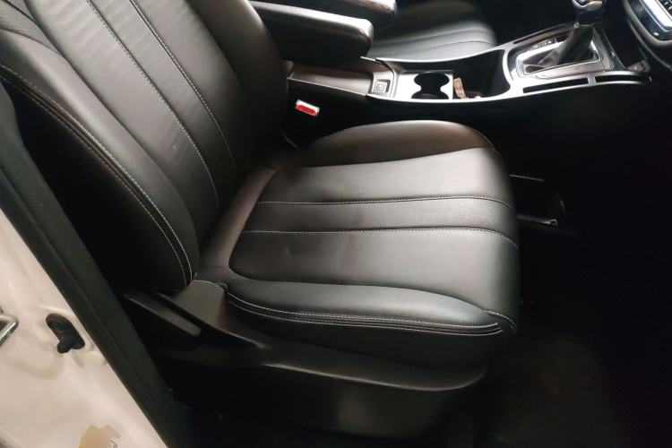 Used GAC Trumpchi M6 2021 270T DCT Luxury Edition (7 Seats)
