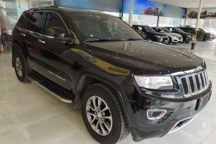 Used  Grand Cherokee (Import) 2014 3.0L Comfort Navigation Edition
