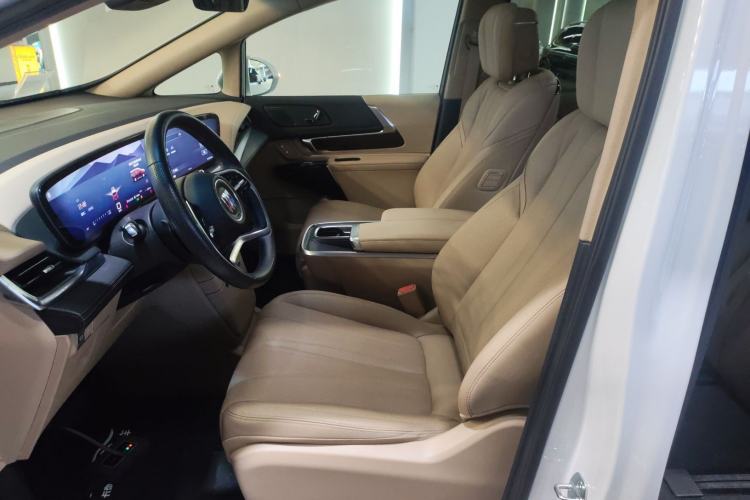 Used Buick Century 2023 2.0T Seven-Seater Deluxe Edition