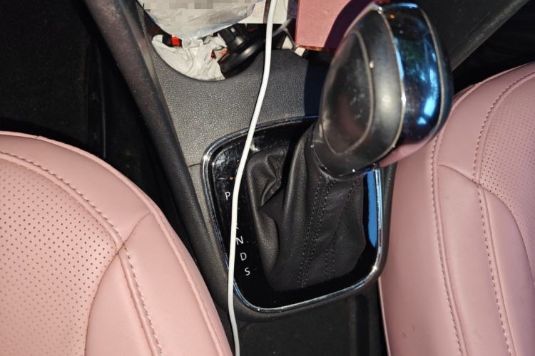 Used Volkswagen Polo 2016 1.6L Automatic Comfort Model
