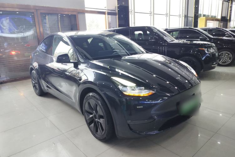 Used Tesla Model Y 2024 Long-Range All-Wheel-Drive Version
