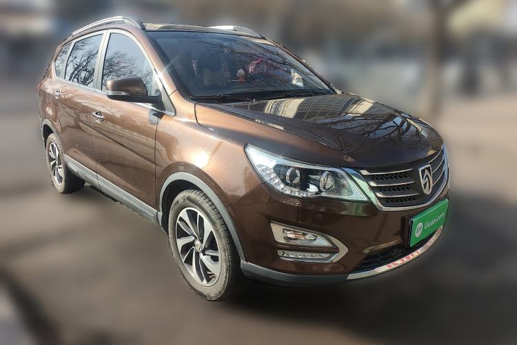 Used Baojun 560 2015 1.8L Manual Luxury Model