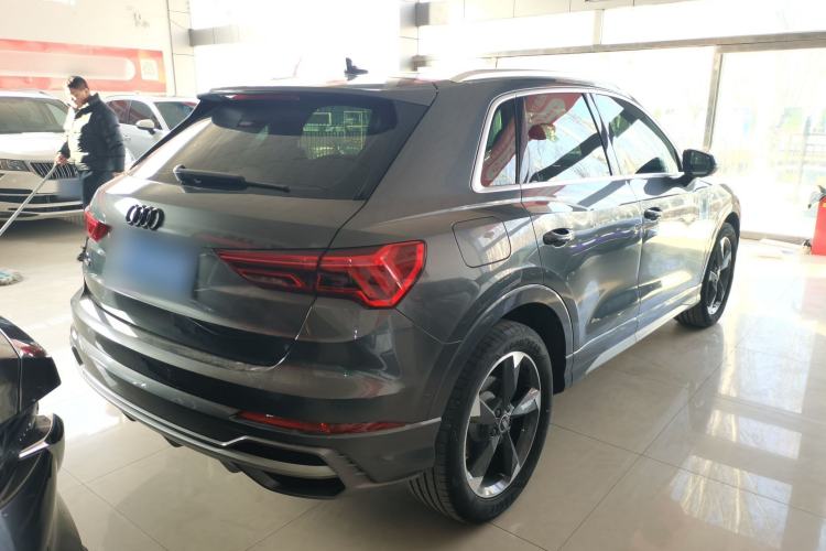 Used Audi Q3 2022 35 TFSI Fashion Dynamic Model