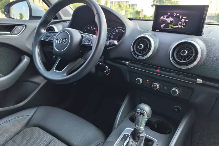 Used Audi A3 2020 Limousine 35 TFSI Fashion Edition China VI Emission Standard
