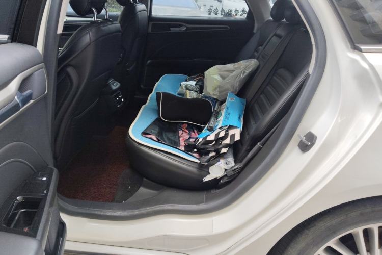 Used Ford Mondeo 2013 2.0L GTDi240 Flagship Edition
