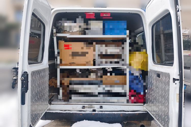 Used JMC Transit 2017 2.8T Commercial Version Short Wheelbase Mid-Roof 6/7/8-Seater JX493
