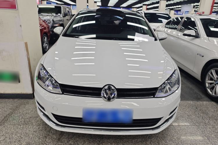 Used Volkswagen Golf 2016 230TSI Automatic Comfort Version
