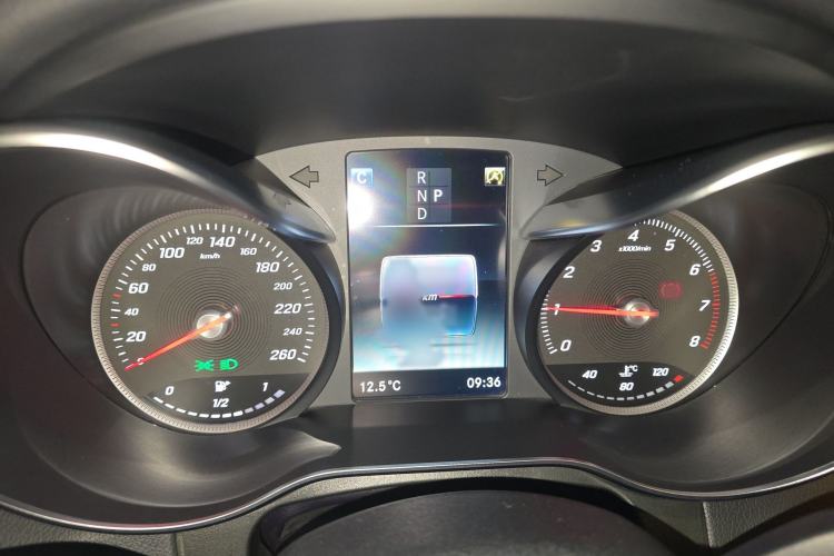 Used Mercedes-Benz GLC 2018 GLC 260 4MATIC Luxury Model