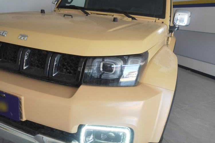 Used Beijing Auto BJ40 2019 2.3T Automatic Four-Wheel Drive Ring the Tower Champion Edition China VI
