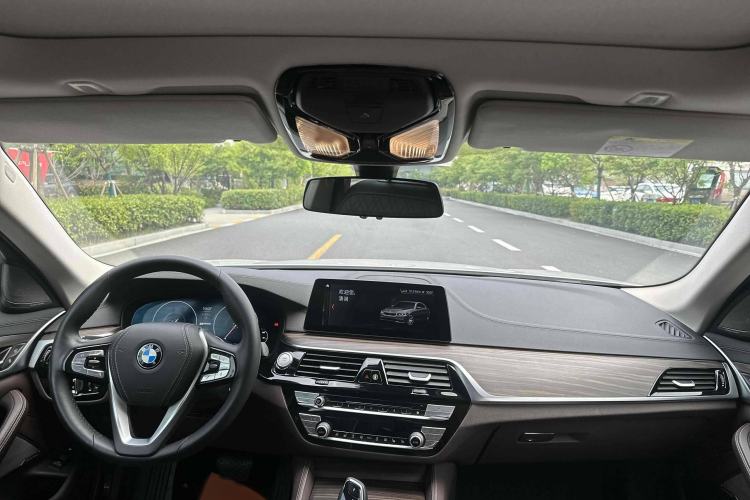 Used BMW 5 Series New Energy 2019 Updated 530Le Pioneer Edition

