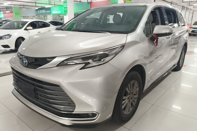 Used Toyota Sienna 2021 2.5L Hybrid Luxury Edition