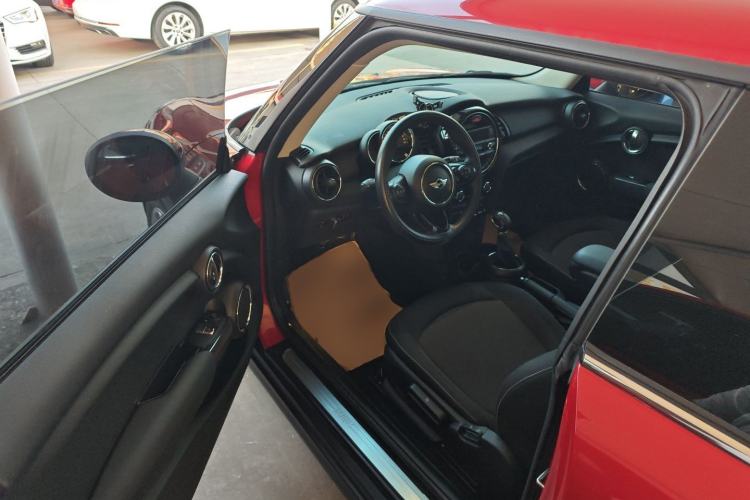 Used  MINI 2016 1.2T ONE Pioneer Edition
