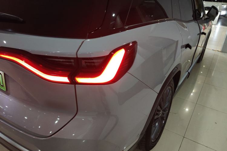 Used Nio ES8 2020 415 km Range 6-Seater Version
