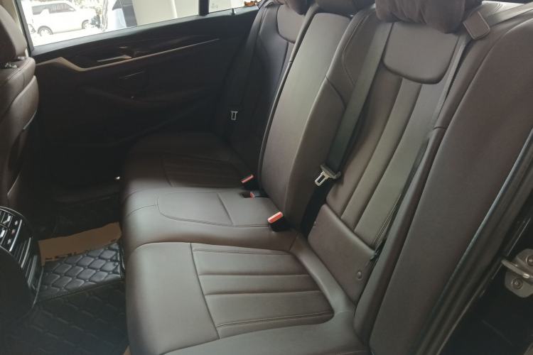 Used BMW 5 Series 2019 525Li Luxury Package
