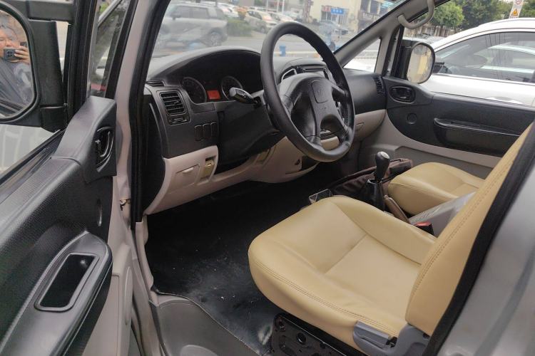 Used FORTHING Lingzhi 2015 V3 1.5L 7-Seater Luxury Model
