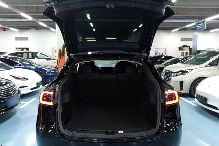 Used Tesla Model Y 2022 Rear-Wheel-Drive Version