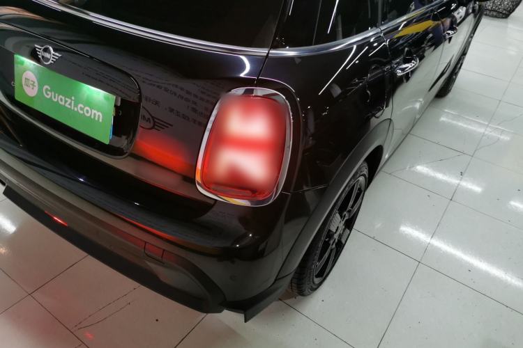 Used  MINI 2023 Updated 1.5T COOPER Artist Five-Door Edition
