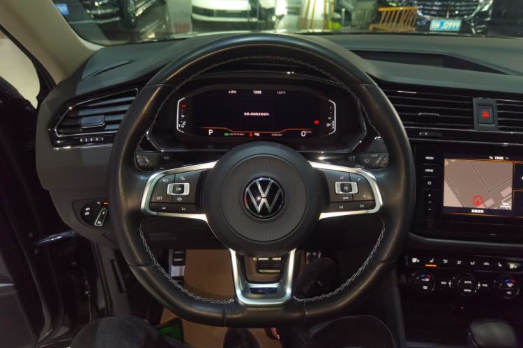 Used Volkswagen Tiguan L 2021 330TSI Automatic Two-Wheel Drive R-Line Flagship Edition