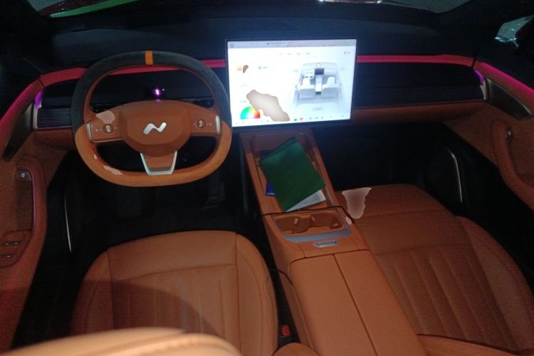 Used ONVO L60 2024 60 kWh All-Wheel Drive