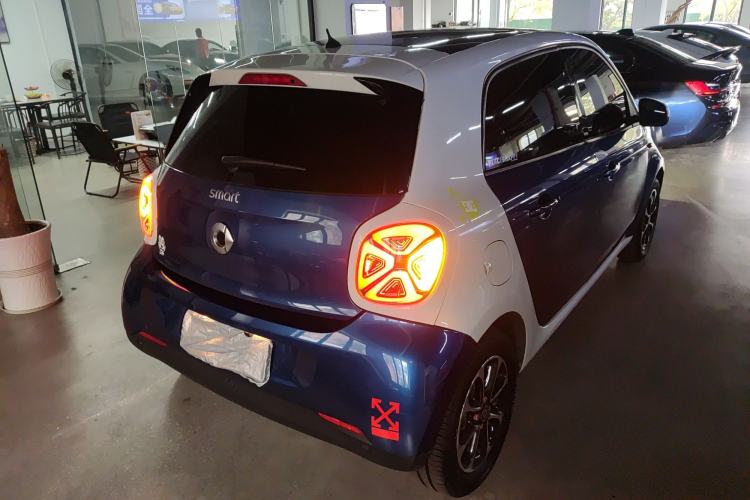 Used  forfour 2016 1.0L 52 kW Passion Edition