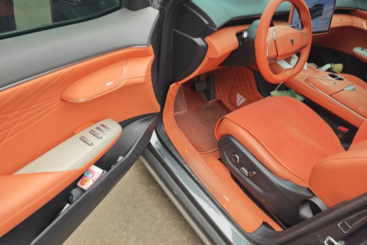 Used  S07 2023 200Max Range-Extended Version