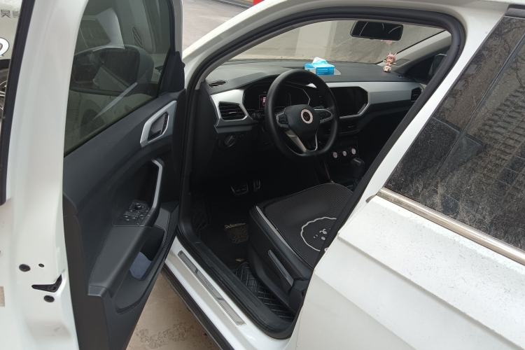 Used Volkswagen Tacqua 2021 280TSI DSG R-Line Smart Connectivity Version