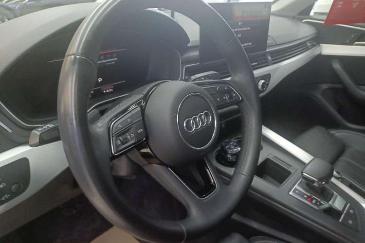 Used Audi A4L 2023 40 TFSI Fashion Dynamic Model
