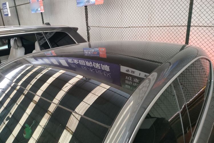 Used  11 2022 Long-Range Dual-Motor Luxury Edition 5 Seats
