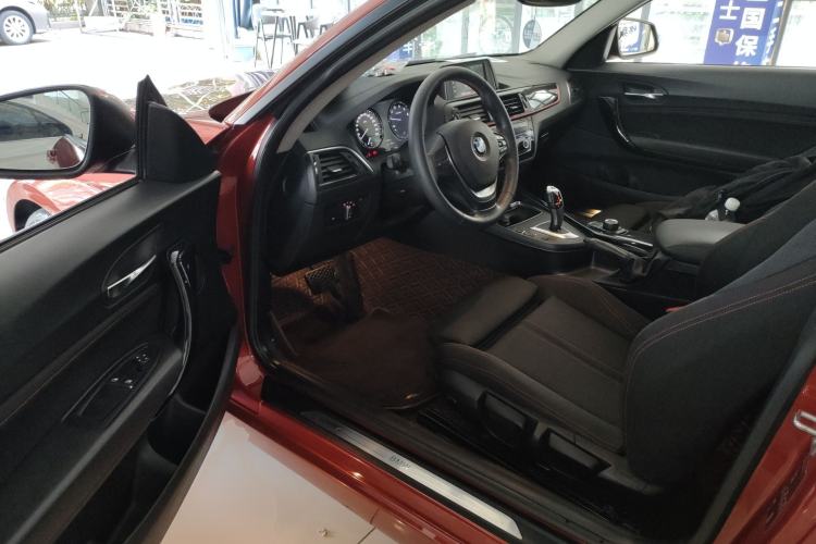 Used BMW 2 Series 2018 220i Sport Design Package
