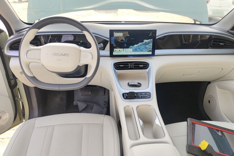 Used  Geome 2025 310km Youth Edition