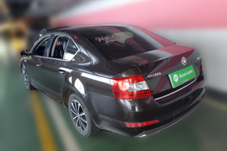 Used Skoda Octavia 2017 1.6L Manual Smart Drive Edition