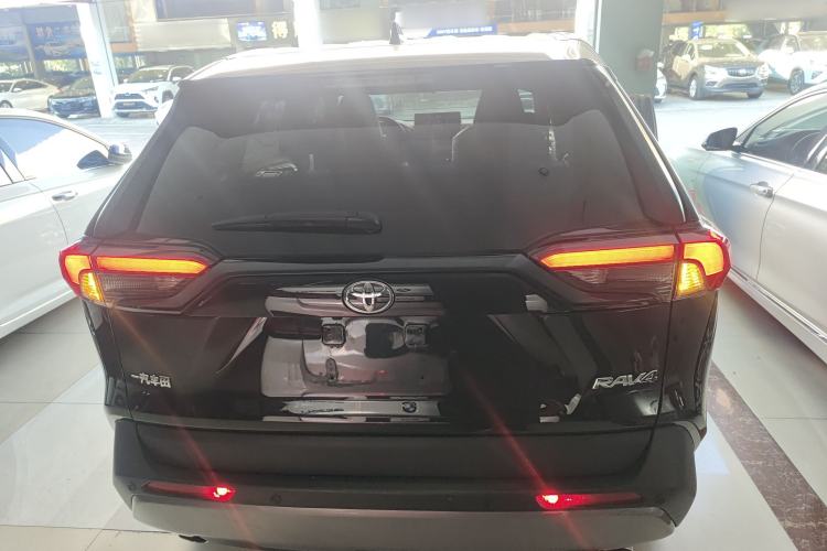 Used Toyota RAV4 2020 2.0L CVT Two-Wheel Drive Fashion PLUS Edition
