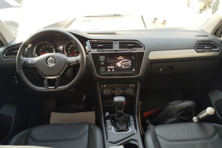 Used Volkswagen Tiguan L 2019 330TSI Automatic Two-Wheel Drive Panoramic Comfort Edition China V Standard
