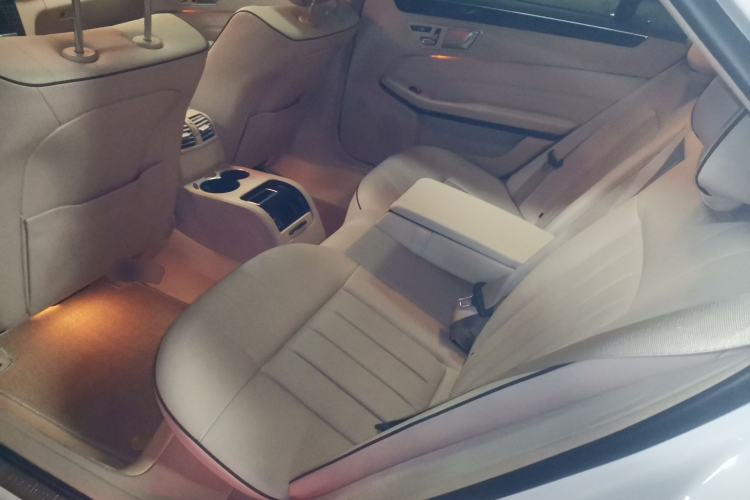 Used Mercedes-Benz E-Class 2015 E 260 L Sport & Fashion Model
