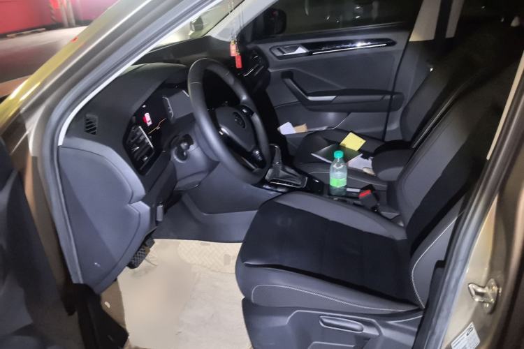 Used Volkswagen T-ROC 2021 280TSI DSG Two-Wheel Drive Comfort Connect Edition
