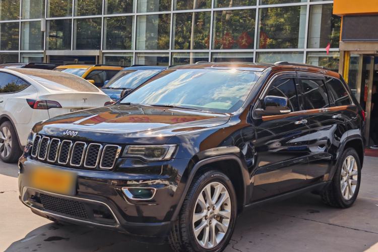 Used  Grand Cherokee 2017 3.6L Elite Navigation Edition
