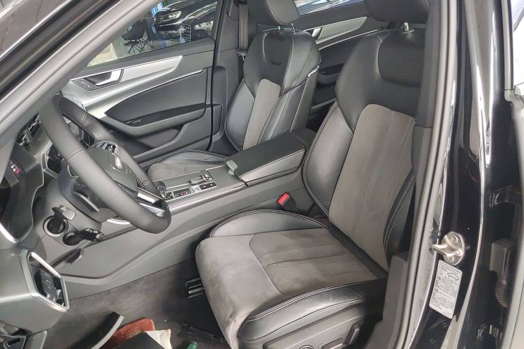 Used Audi A6L 2022 40 TFSI Luxury Dynamic Model
